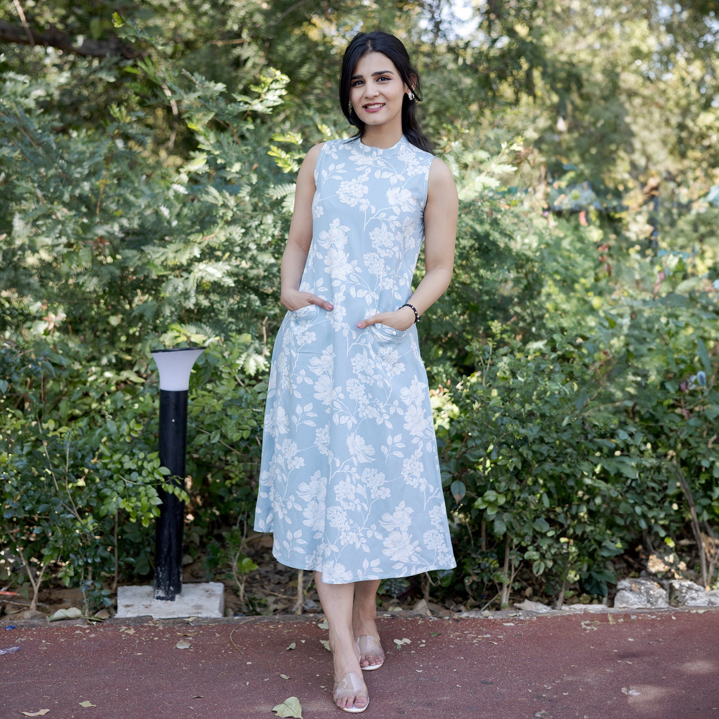 Blue Floral Elegance Cotton Rayon Co-ord Set – 2-in-1 Wear with Attachable Sleeves