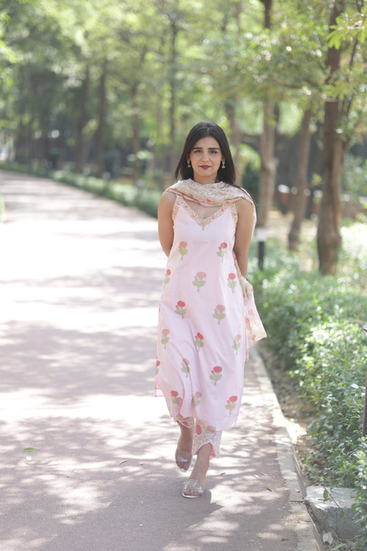 Pink Floral Kurta Set with Fishcut Bottom and Soft Mulmul Dupatta